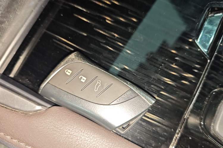 Used Lexus RX 2023 350h Four-Wheel Drive Enjoyment Version Interior 1