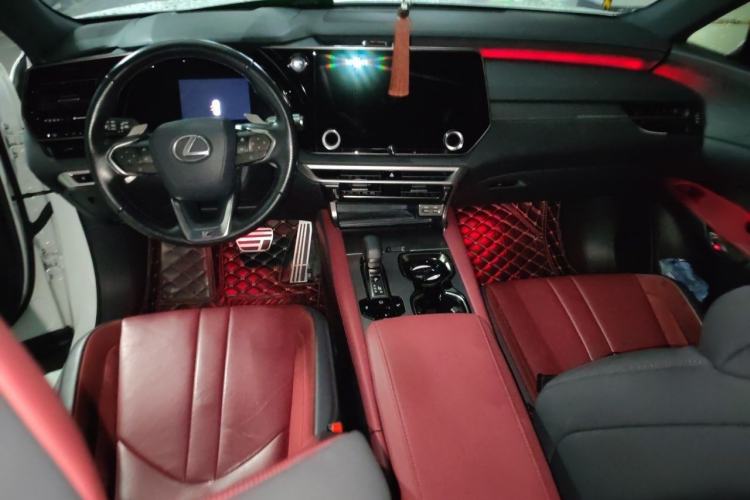 Used Lexus RX 2023 500h Four-Wheel Drive F SPORT Performance Interior 2