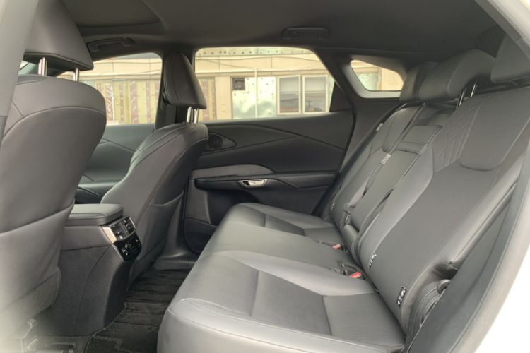 Used Lexus RX 2023 350h Two-Wheel Drive Enjoyment Version Interior 4