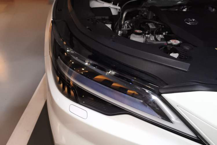 Used Lexus RX 2023 500h Four-Wheel Drive F SPORT Performance Right Front Headlight