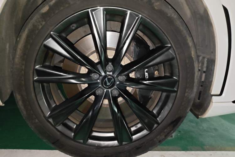 Used Lexus RX 2023 500h Four-Wheel Drive F SPORT Performance Right Front Wheel Hub