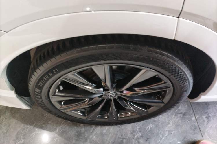 Used Lexus RX 2023 500h Four-Wheel Drive F SPORT Performance Right Rear Wheel Hub