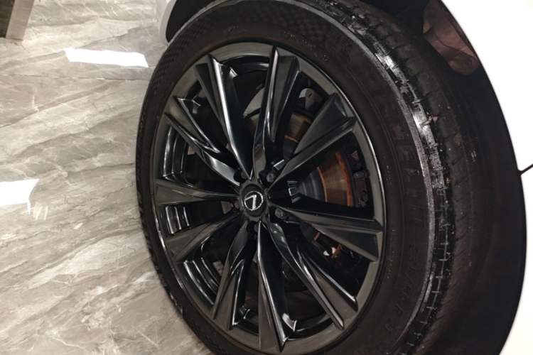 Used Lexus RX 2023 500h Four-Wheel Drive F SPORT Performance Right Rear Wheel Hub