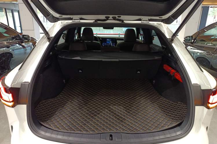 Used Lexus RX 2023 350h Four-Wheel Drive Enjoyment Version Trunk