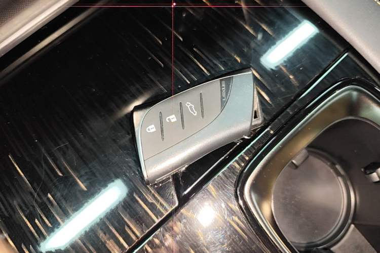 Used Lexus RX 2023 350h Two-Wheel Drive Enjoyment Version Vehicle Key