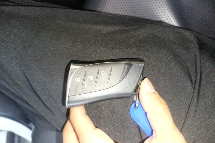 Used Lexus RX 2023 350h Two-Wheel Drive Comfort Edition Vehicle Key