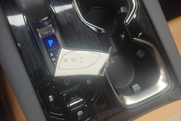Used Lexus RX 2023 350h Two-Wheel Drive Comfort Edition Vehicle Key