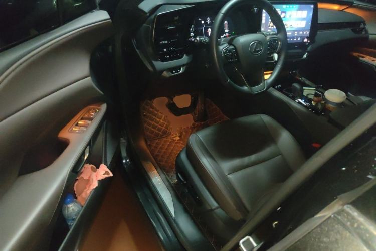 Used Lexus RX 2025 350h Four-Wheel Drive Enjoyment Version Driver Seat