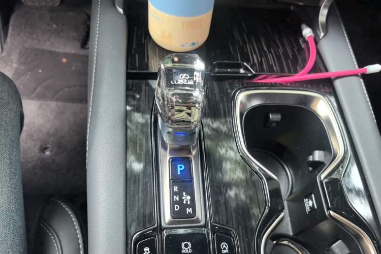 Used Lexus RX 2025 300 Four-Wheel Drive Junxiang Edition Gear Lever