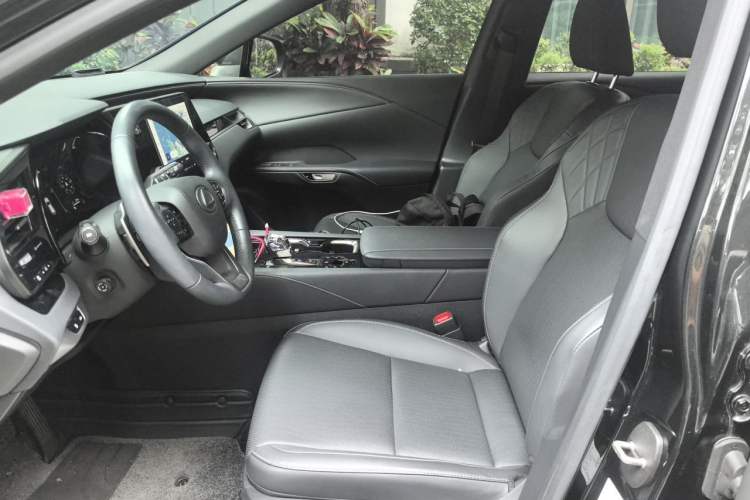 Used Lexus RX 2025 300 Four-Wheel Drive Junxiang Edition Left Front Seat