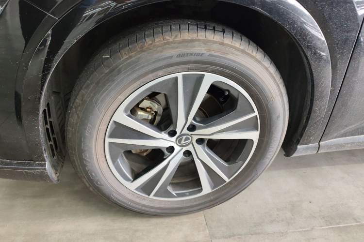 Used Lexus RX 2025 300 Four-Wheel Drive Junxiang Edition Left Front Wheel Hub