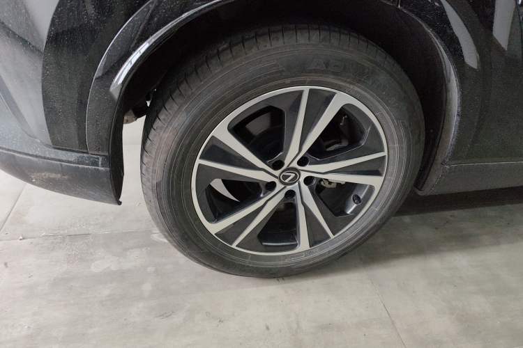 Used Lexus RX 2025 300 Four-Wheel Drive Junxiang Edition Right Rear Wheel Hub