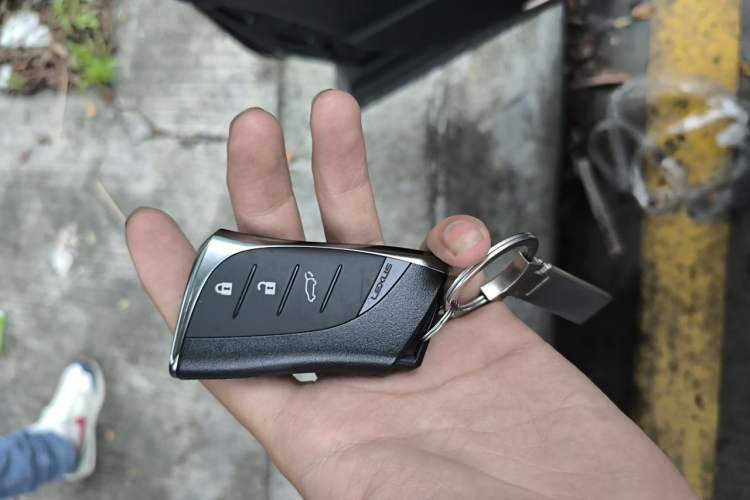 Used Lexus RX 2025 300 Four-Wheel Drive Junxiang Edition Vehicle Key