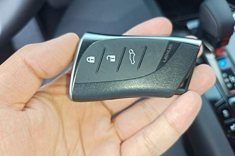 Used Lexus RX 2025 300 Four-Wheel Drive Junxiang Edition Vehicle Key