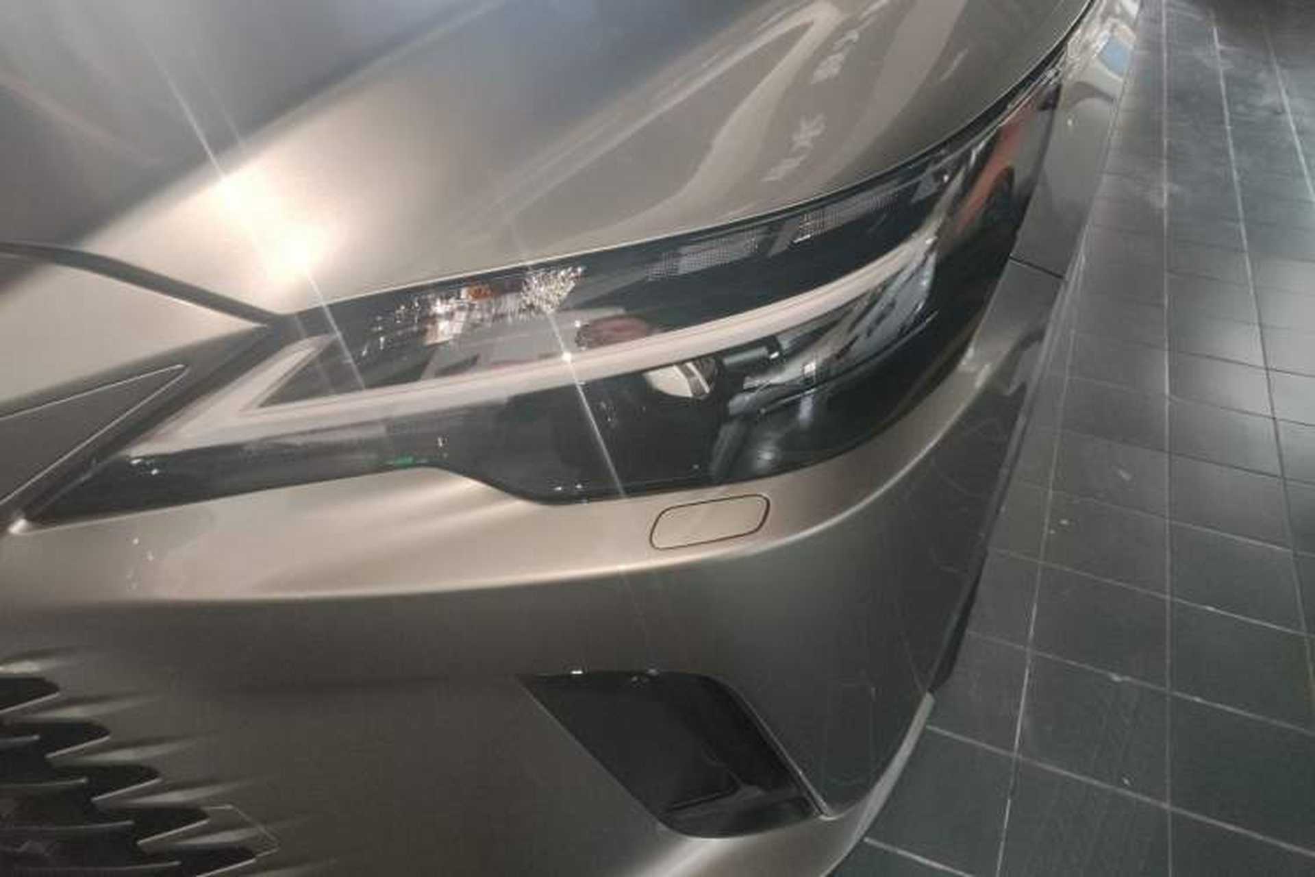 Used Lexus RX 2025 300 Four-Wheel Drive Junxiang Edition Left Front Headlight