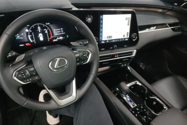 Used Lexus RX 2025 300 Four-Wheel Drive Junxiang Edition Center Console