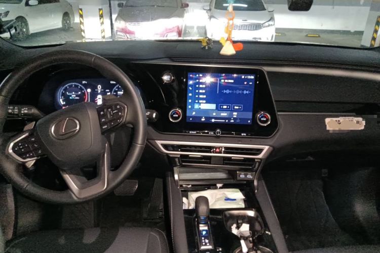 Used Lexus RX 2025 300 Four-Wheel Drive Junxiang Edition Center Console