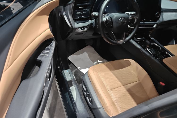 Used Lexus RX 2025 300 Four-Wheel Drive Junxiang Edition Driver Seat