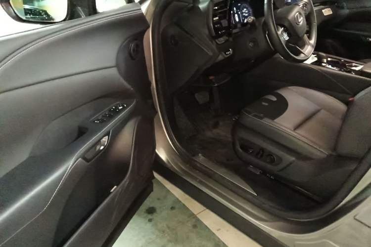 Used Lexus RX 2025 300 Four-Wheel Drive Junxiang Edition Driver Seat