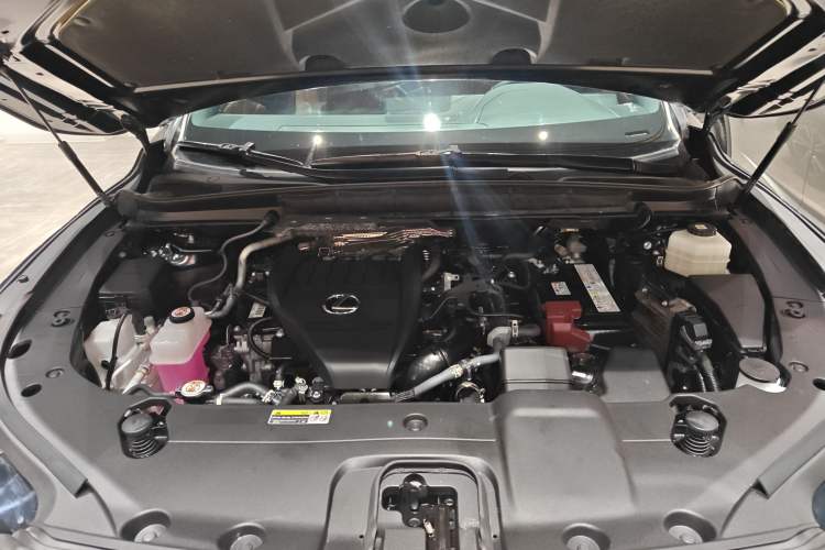 Used Lexus RX 2025 300 Four-Wheel Drive Junxiang Edition Engine Bay