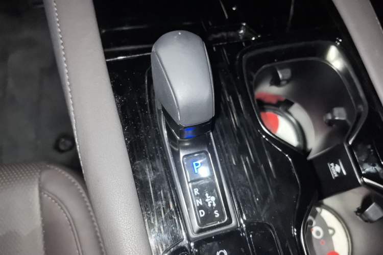 Used Lexus RX 2025 350h Two-Wheel Drive Comfort Edition Gear Lever