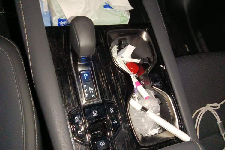 Used Lexus RX 2025 300 Four-Wheel Drive Junxiang Edition Gear Lever
