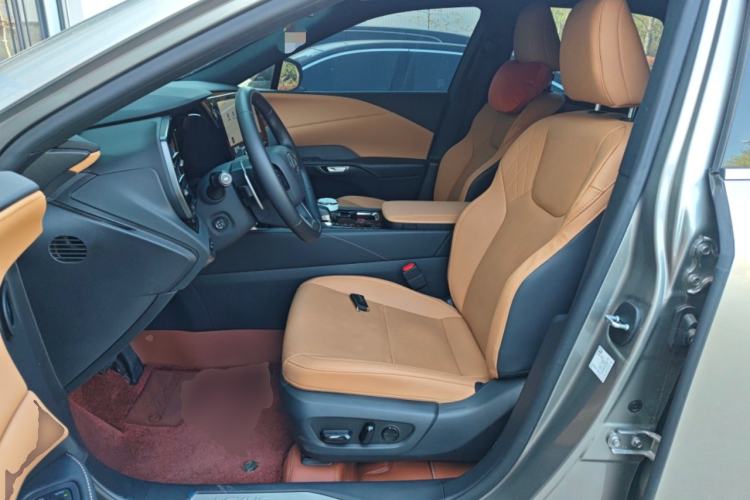 Used Lexus RX 2025 350h Four-Wheel Drive Enjoyment Version Left Front Seat