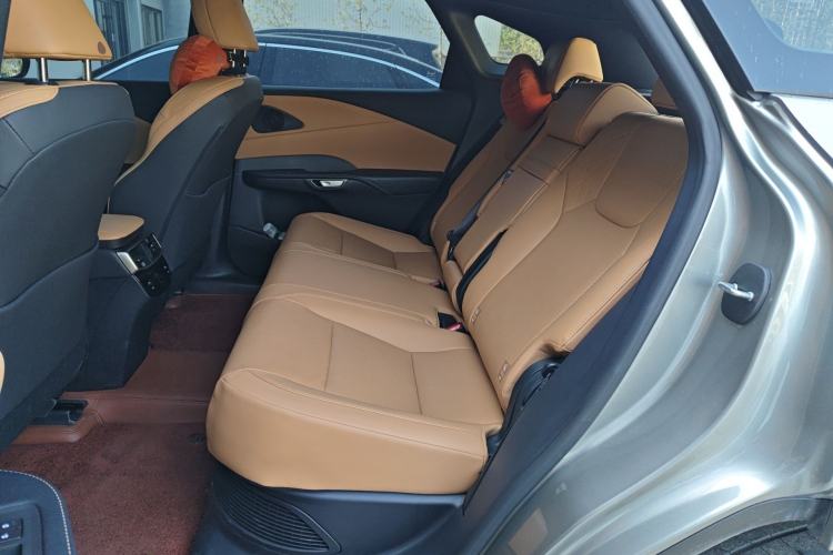 Used Lexus RX 2025 350h Four-Wheel Drive Enjoyment Version Left Rear Seat