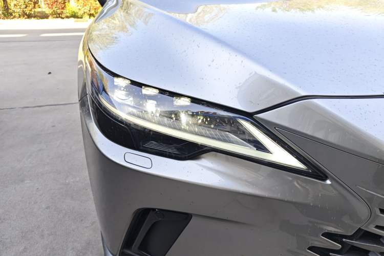 Used Lexus RX 2025 350h Four-Wheel Drive Enjoyment Version Right Front Headlight