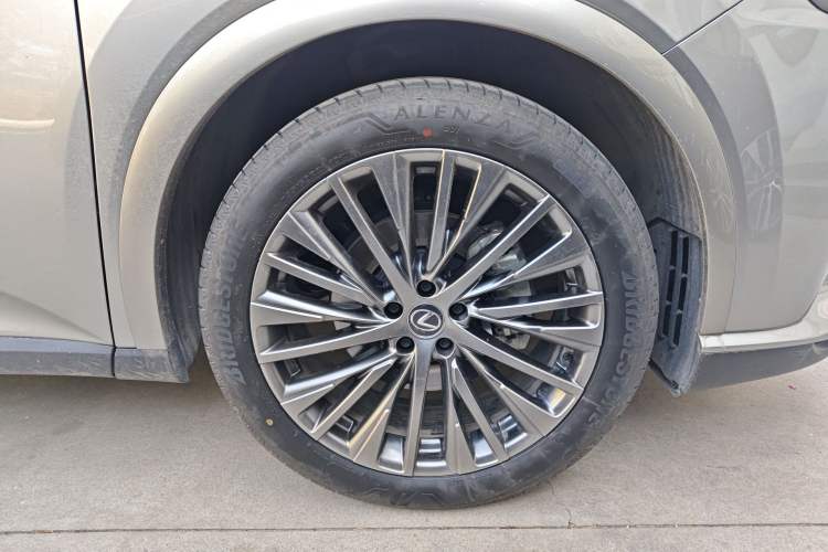 Used Lexus RX 2025 350h Four-Wheel Drive Enjoyment Version Right Front Wheel Hub
