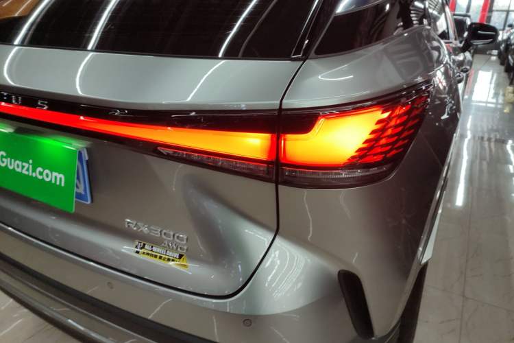 Used Lexus RX 2025 300 Four-Wheel Drive Junxiang Edition Right Rear Taillight
