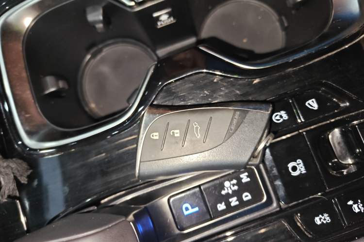 Used Lexus RX 2025 300 Four-Wheel Drive Junxiang Edition Vehicle Key