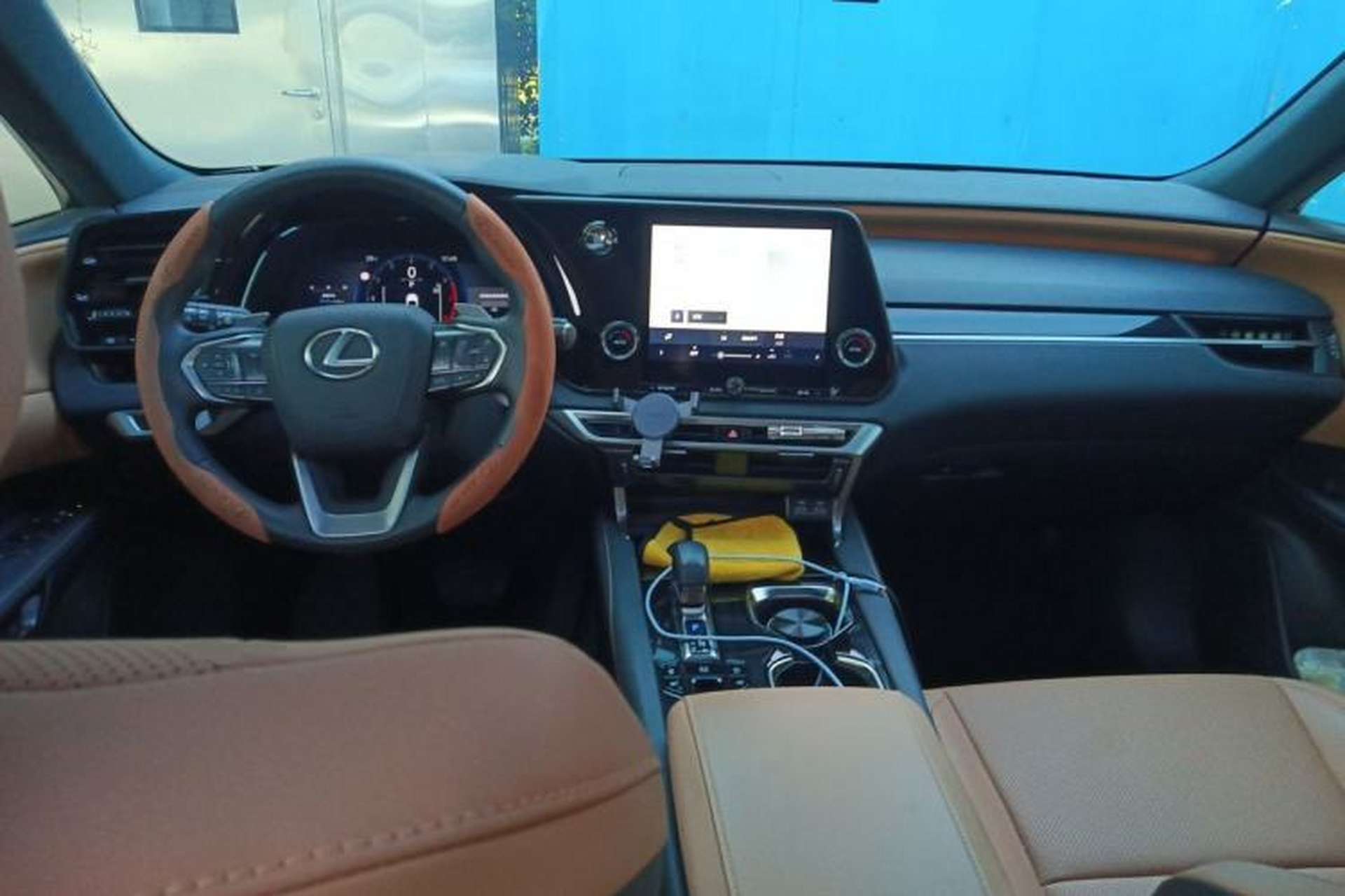Used Lexus RX 2025 300 Four-Wheel Drive Junxiang Edition Center Console