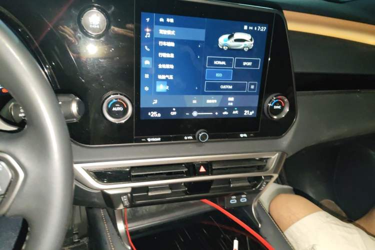 Used Lexus RX 2025 300 Four-Wheel Drive Junxiang Edition Audio And AC Panel