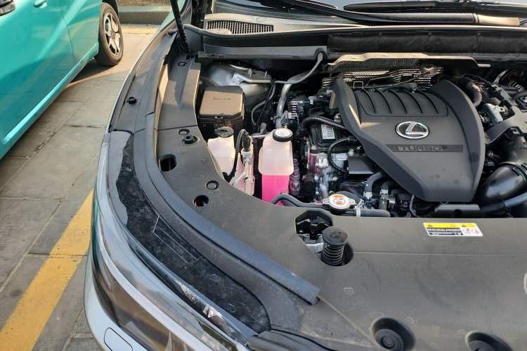 Used Lexus RX 2025 300 Four-Wheel Drive Junxiang Edition Engine Bay Right