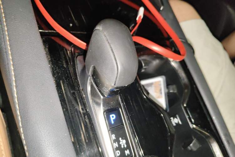 Used Lexus RX 2025 300 Four-Wheel Drive Junxiang Edition Gear Lever
