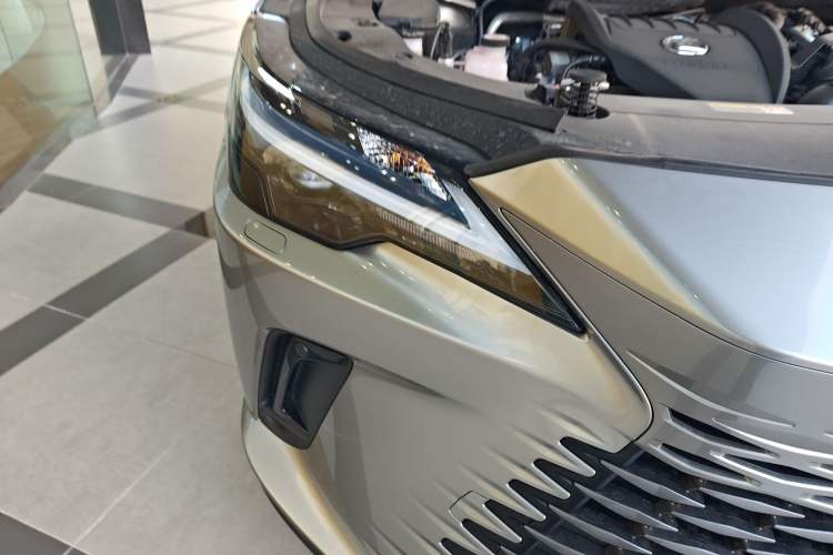 Used Lexus RX 2025 300 Four-Wheel Drive Junxiang Edition Right Front Headlight