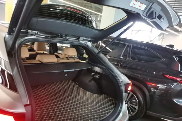Used Lexus RX 2025 300 Four-Wheel Drive Junxiang Edition Trunk