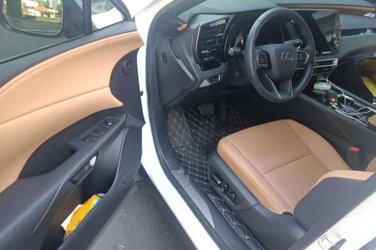 Used Lexus RX 2025 300 Four-Wheel Drive Junxiang Edition Driver Seat