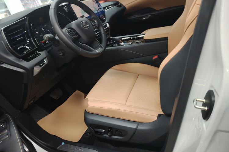 Used Lexus RX 2025 350h Four-Wheel Drive Enjoyment Version Left Front Seat