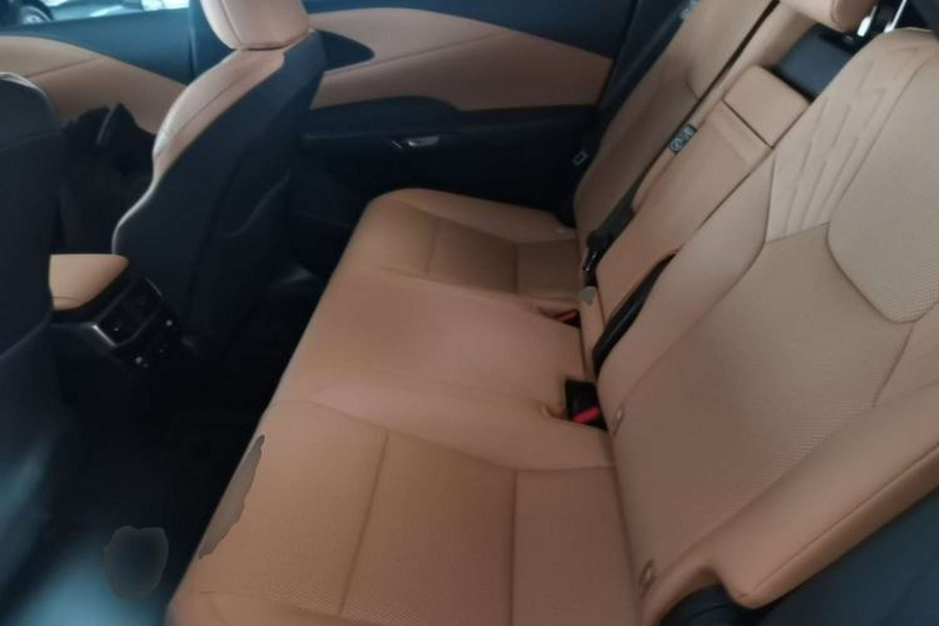 Used Lexus RX 2025 350h Two-Wheel Drive Enjoyment Version Left Rear Seat