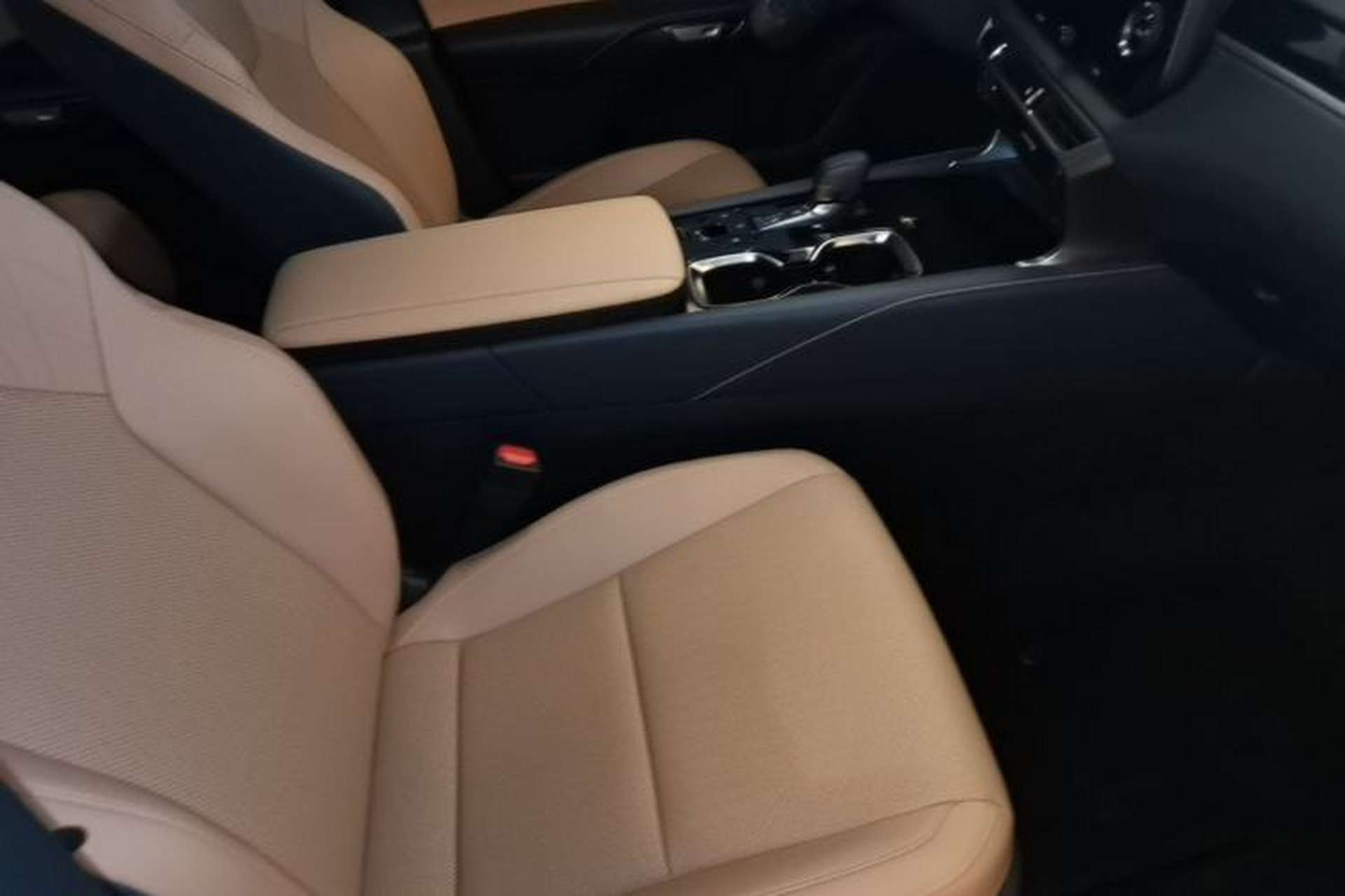 Used Lexus RX 2025 350h Two-Wheel Drive Enjoyment Version Right Front Seat