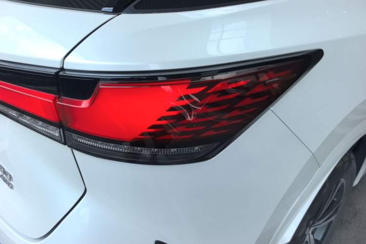 Used Lexus RX 2025 300 Four-Wheel Drive Junxiang Edition Right Rear Taillight