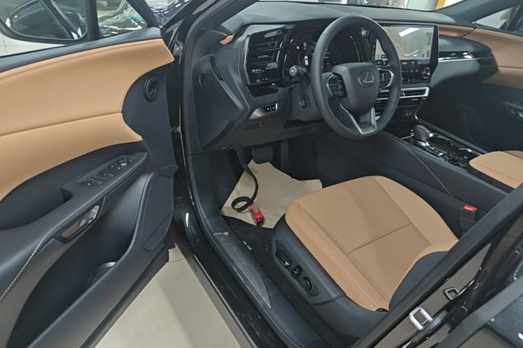 Used Lexus RX 2026 Model 300 Four-Wheel-Drive Junxiang Edition Driver Seat