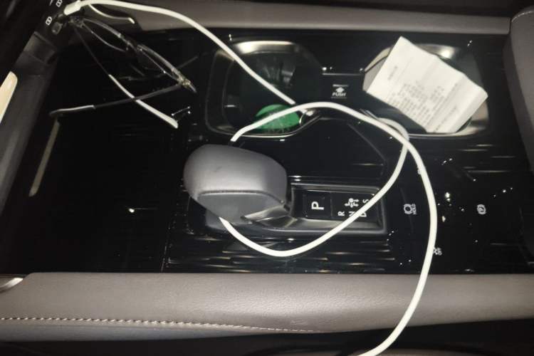Used Lexus RX 2026 Model 350h Two-Wheel-Drive Comfort Edition Gear Lever