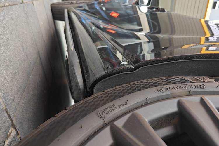 Used Lexus RX 2026 Model 500h Four-Wheel-Drive F SPORT Performance Left Side Sill