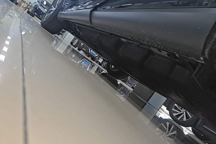 Used Lexus RX 2026 Model 300 Four-Wheel-Drive Junxiang Edition Left Side Sill