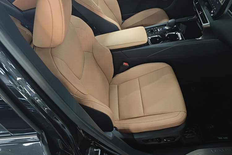 Used Lexus RX 2026 Model 300 Four-Wheel-Drive Junxiang Edition Right Front Seat