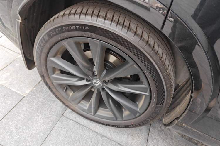 Used Lexus RX 2026 Model 500h Four-Wheel-Drive F SPORT Performance Right Rear Wheel Hub