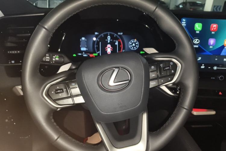 Used Lexus RX 2026 Model 350h Two-Wheel-Drive Comfort Edition Steering Wheel